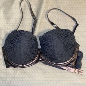 Victoria’s Secret bra